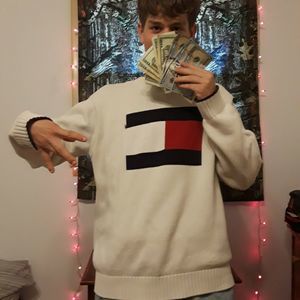 Meet your Posher, Conner